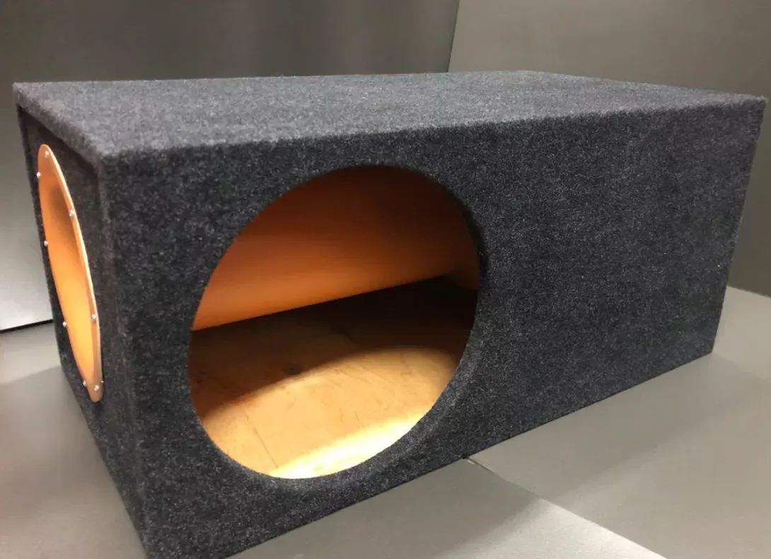 Ящик под сабвуфер 12" люкс усиленный с трубой оранжевый - фото