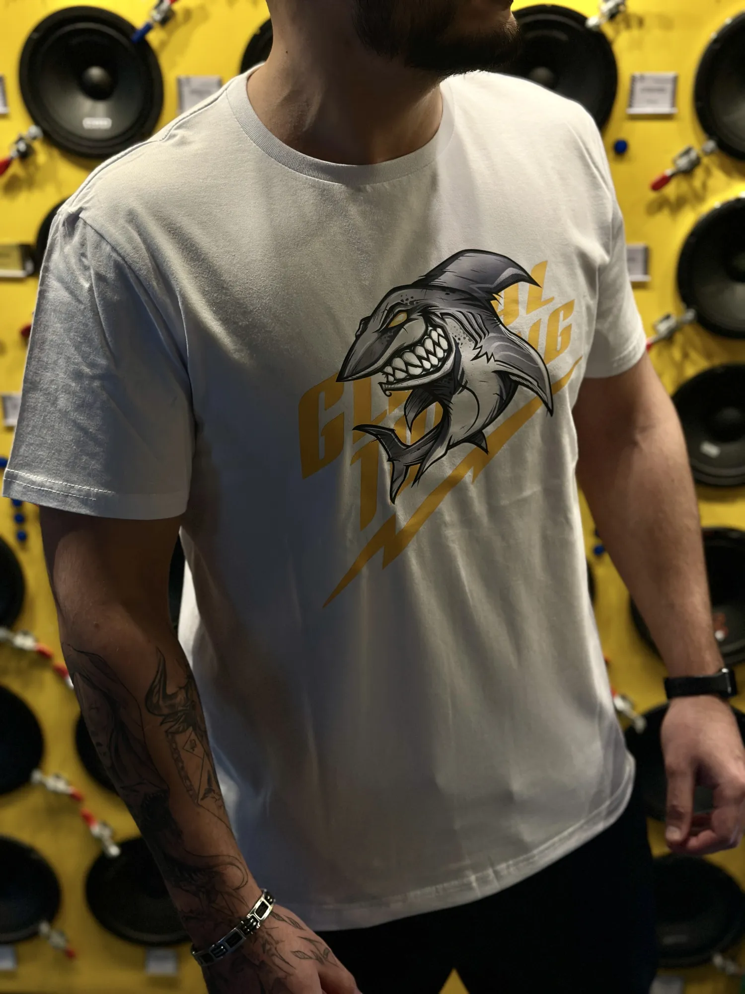 Футболка Global Tuning "Акула" L белая  - фото